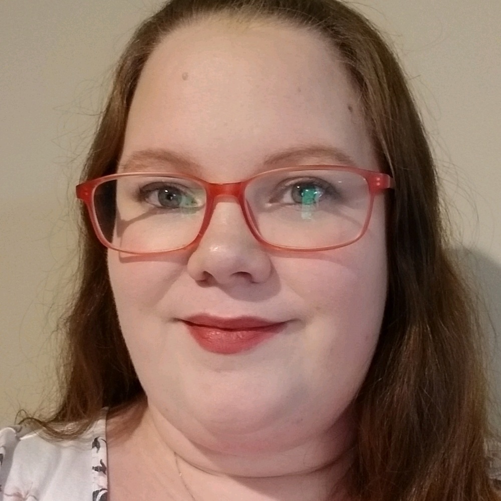 Meet your Posher, Dennise